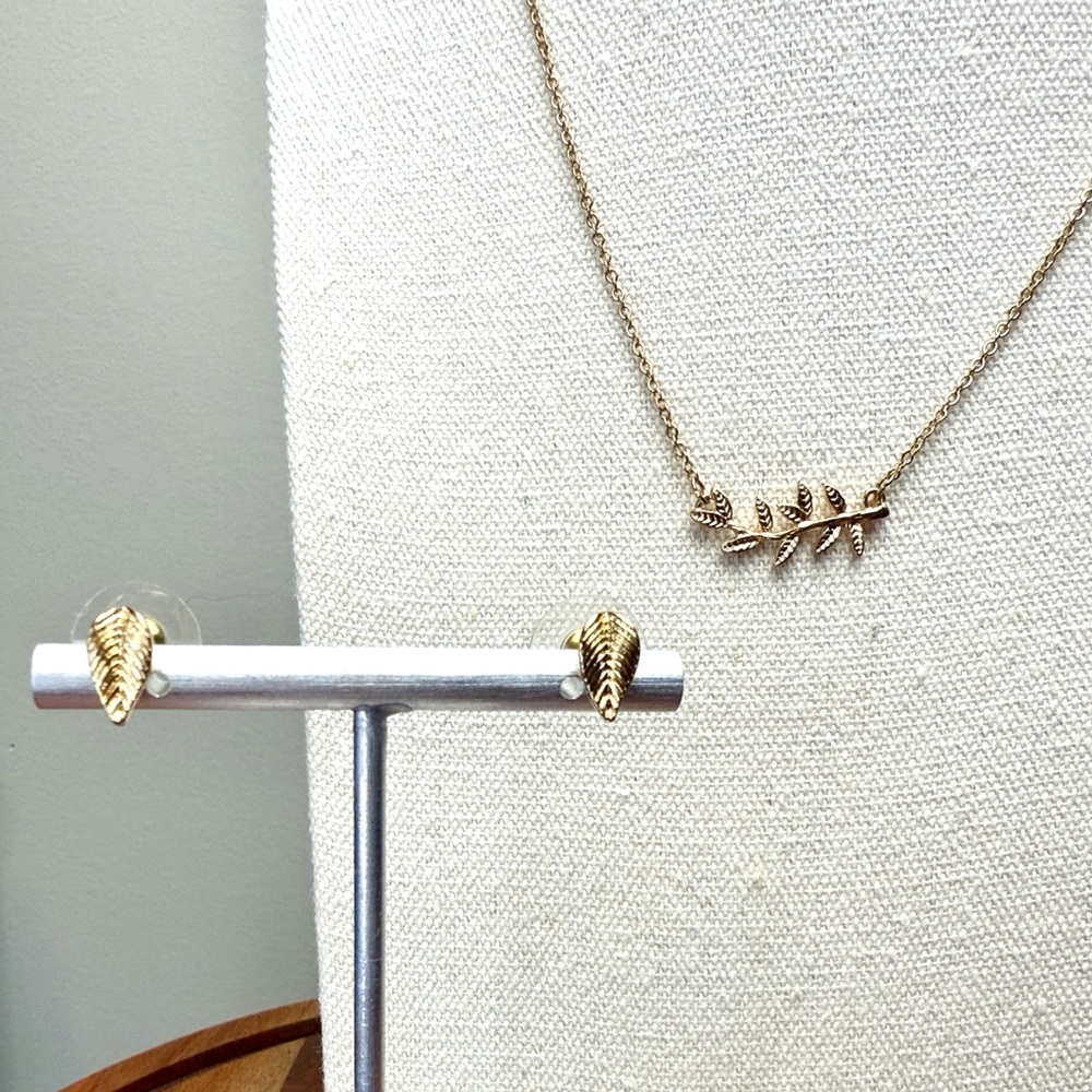 Olive Leaf Branch Necklace Earring Set Gold Tone - Picture 2 of 7